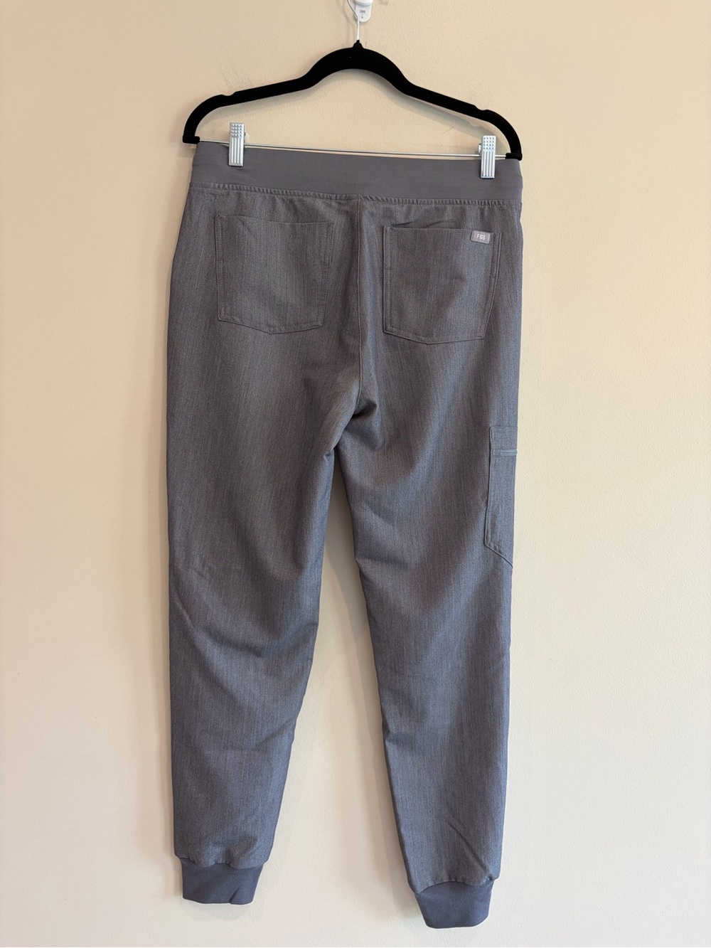 FIGS Scrubs Set in Size Small. Great Condition! - Picture 3 of 9